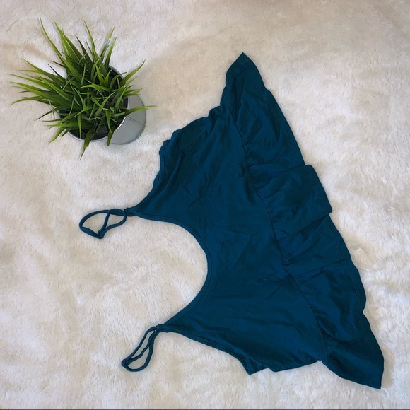 ME TO WE CROP TOP - Picture 3 of 3